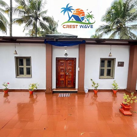 Crest Wave Beach Home Stay 우두피 외부 사진