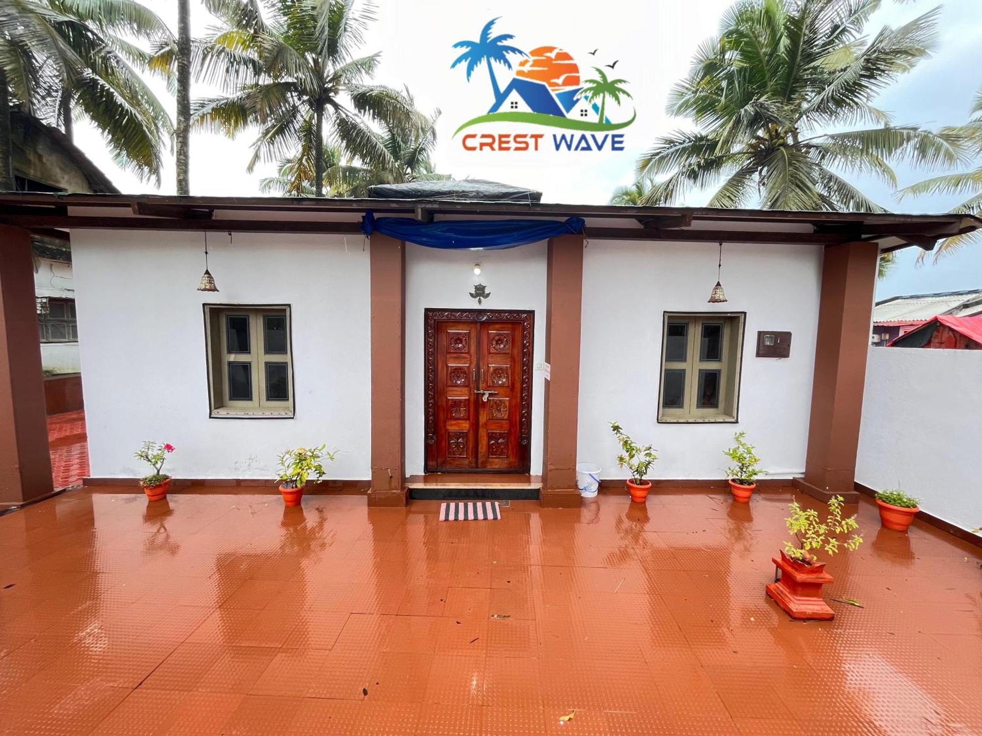 Crest Wave Beach Home Stay 우두피 외부 사진